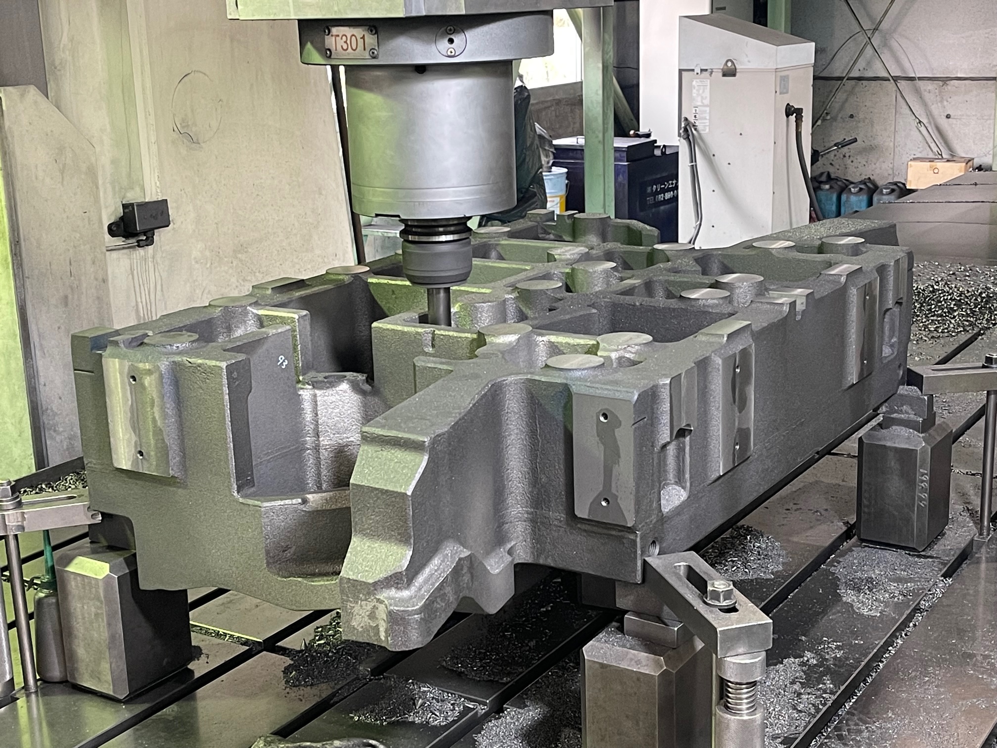 デンスバーの切削加工 | 大型機械加工センター.com